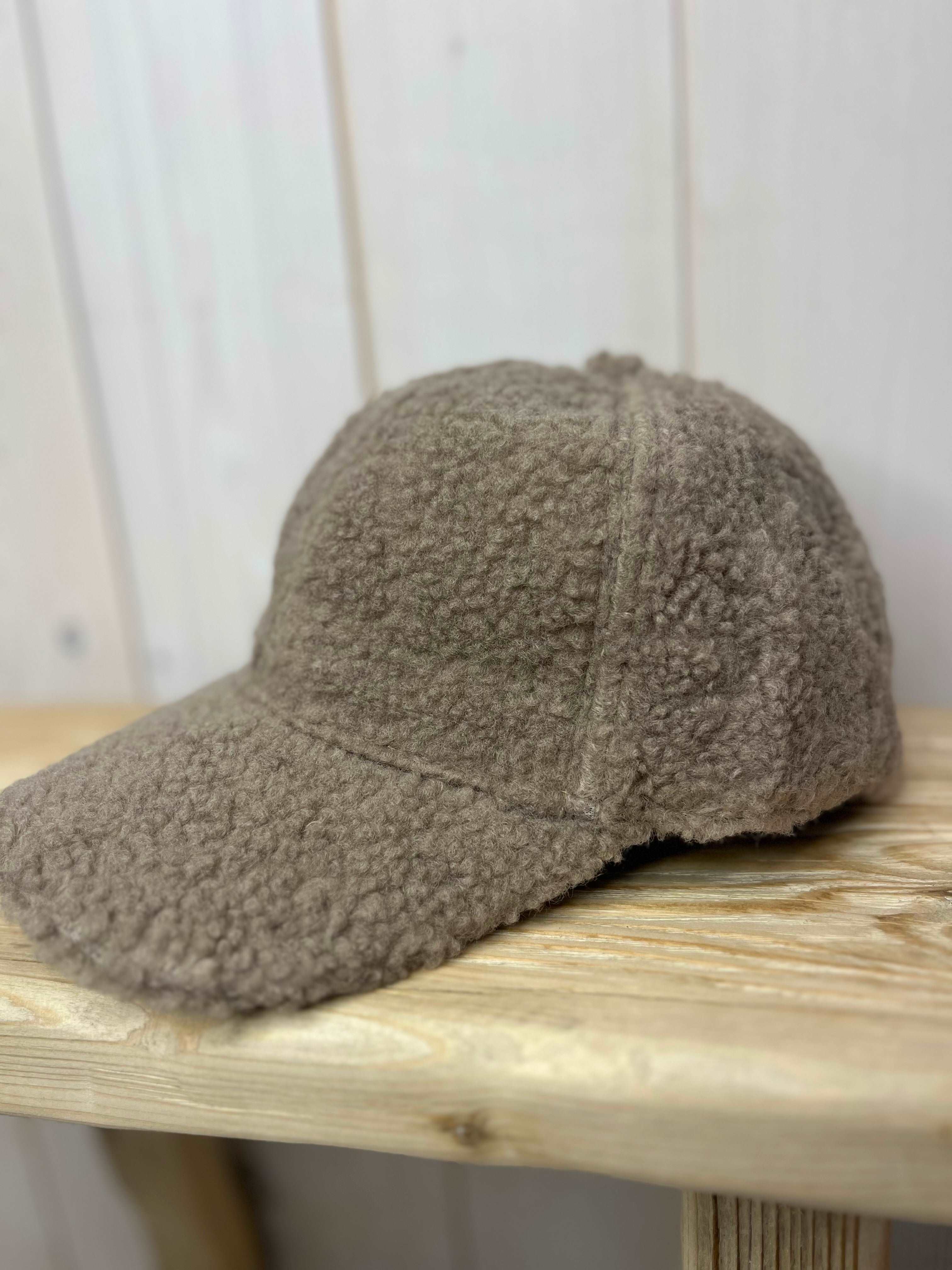 Boucle Baseball Cap