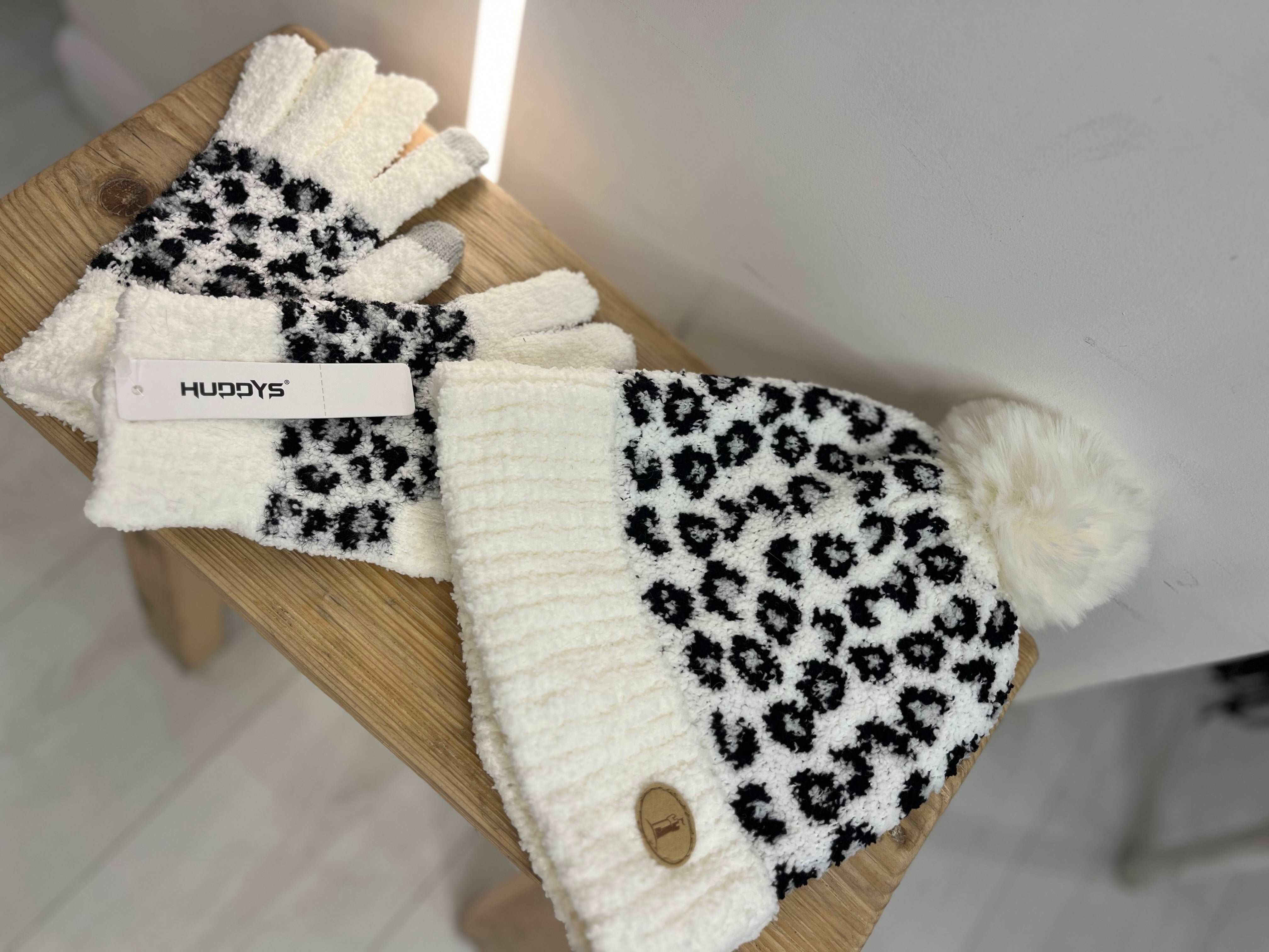 Snow Leopard Hat & Glove Set