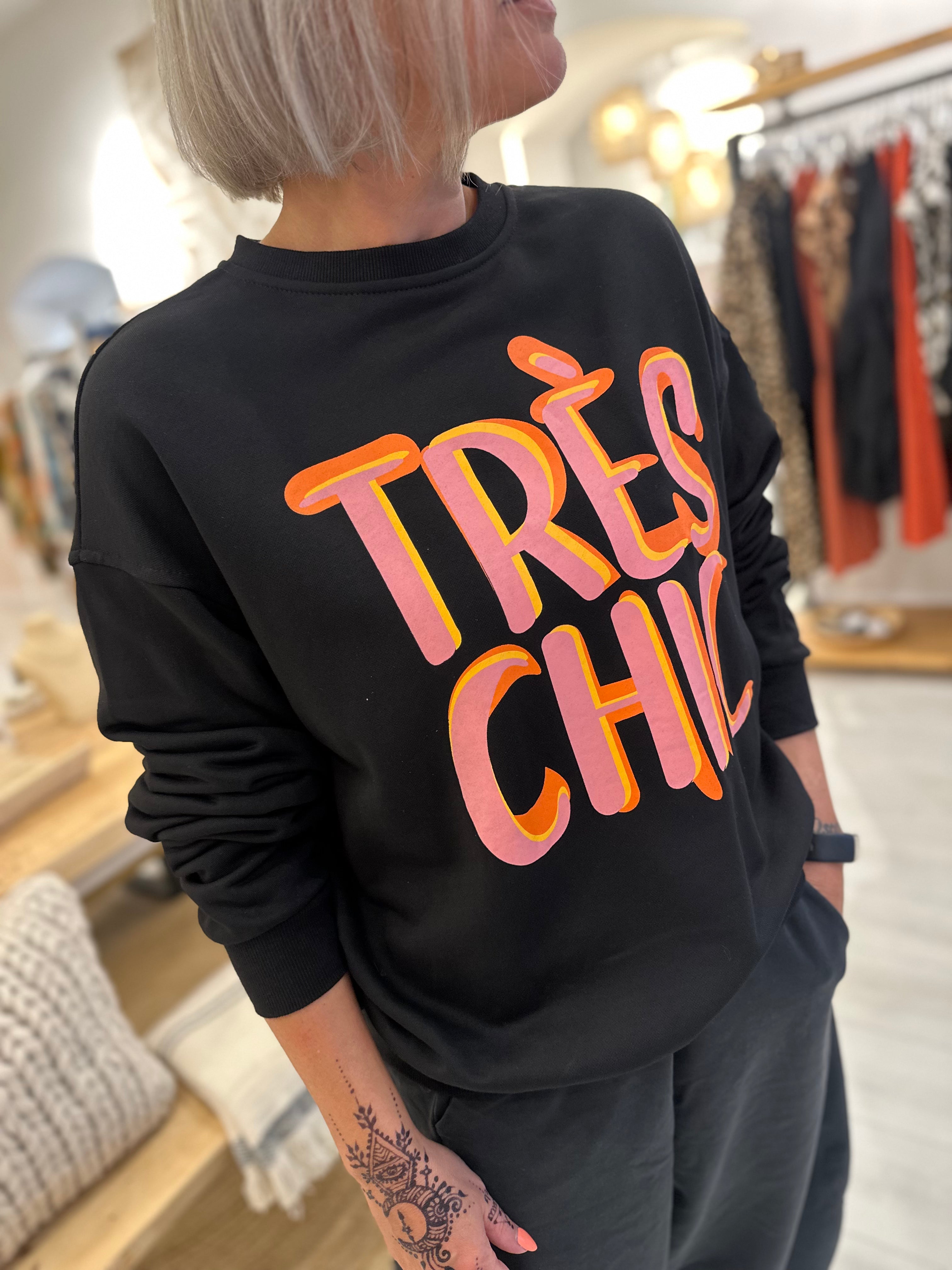 'Tres Chic' Graphic Sweater