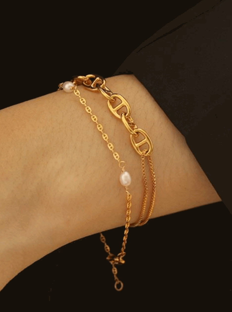 Triple Pearl Anchor Bracelet in Gold