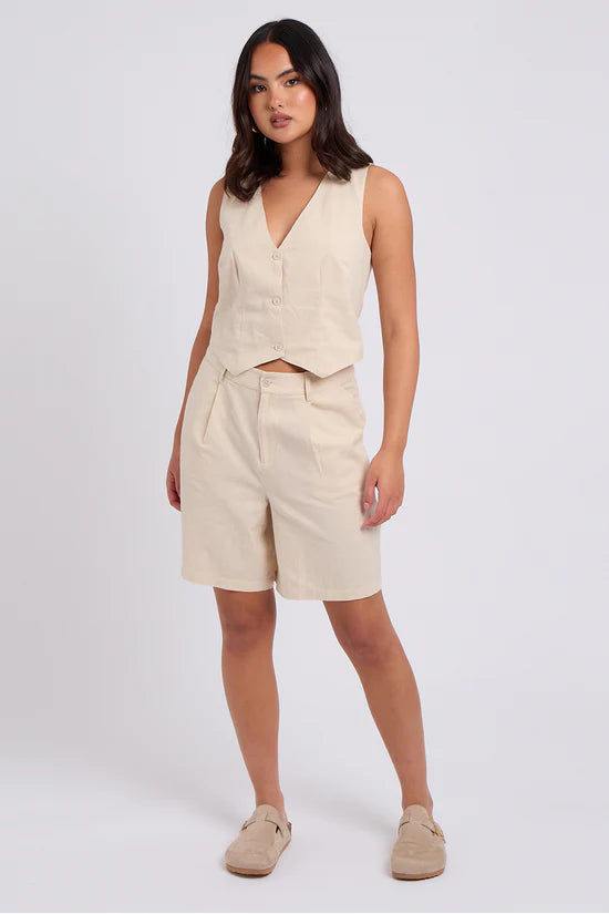 Lara Linen Blend Shorts