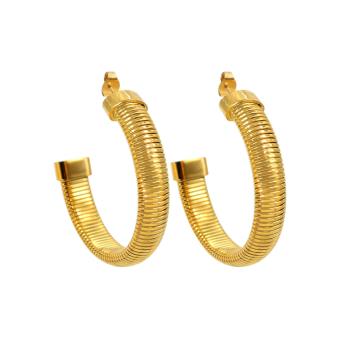 C-Shaped Edged Earring - Gold